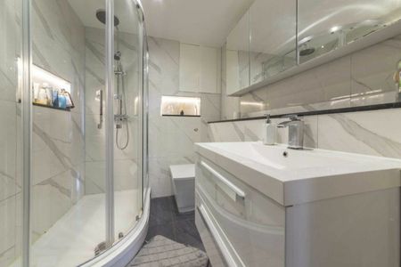 Goswell Road, Clerkenwell, EC1V - Photo 4