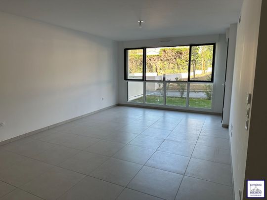 Location Appartement 3 pièces 66m² - Photo 1