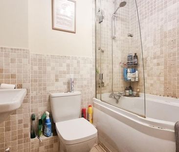 Grenadier Close, Abbeymead, Glouceater - Photo 2