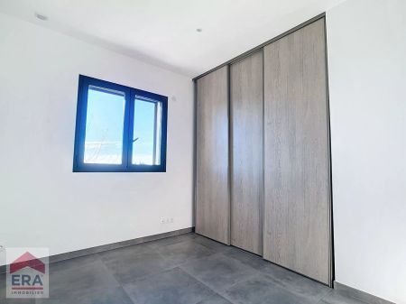 A louer Maison type 4 Marseille 13013 St Mitre Chateau Gombert terrasse jardin parkings - Photo 5