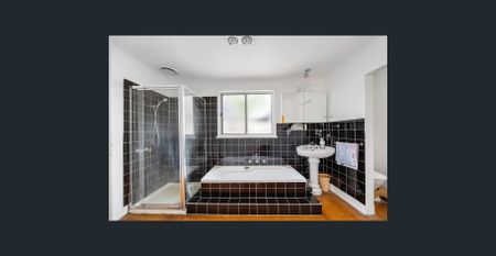 713 Laurie Street, Mount Pleasant, Vic 3350 - Photo 4