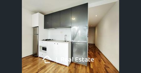 Furnished 2 Bedroom 2 Bathroom Apartment - Photo 5