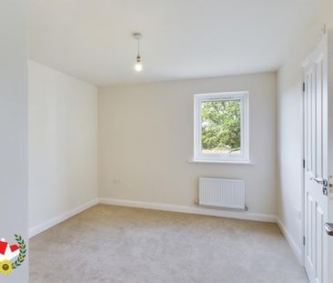 Laurie Close, Yate, Bristol - Photo 5