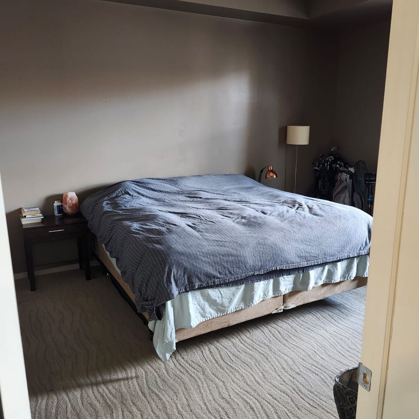 Spacious 2 Bedroom, 2 Bathroom Condo - Photo 1