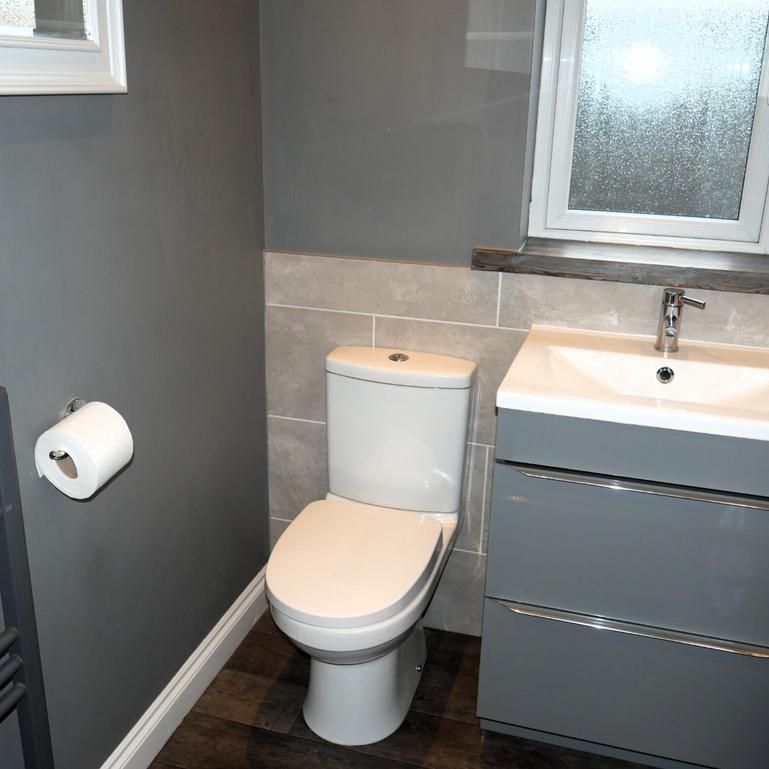 2 bedroom semi-detached house to rent - Photo 1