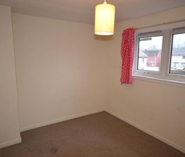 2 bedroom semi-detached house to rent - Photo 6