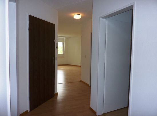 "Helle Wohnung mit tollem Balkon" - Photo 1