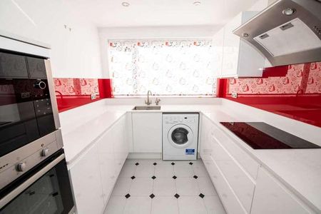 Park Lane, Whitefield, M45 - Photo 5