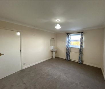 Available early November, The Rectory is a delightful four bedroome... - Photo 5