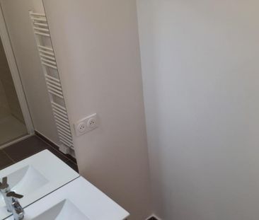 Location appartement 3 pièces - Photo 2