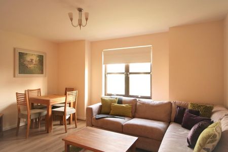 2 bedroom flat to rent - Photo 5