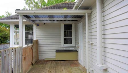 3 Bedroom Family Home in Takaro - Photo 3