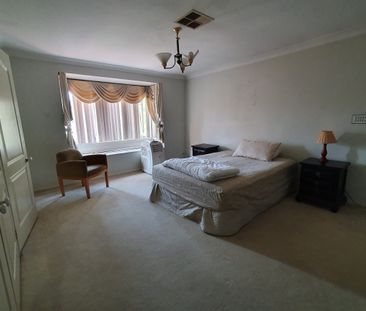 Kellyville - Photo 2