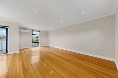 2C Cash Street, Coburg VIC 3058 - Photo 5