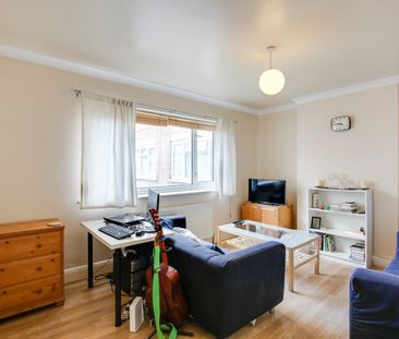 2 Bed Flat, Rayleigh Court, N22 - Photo 2