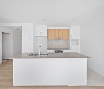 10/120 John Gorton Drive, Coombs - Photo 1
