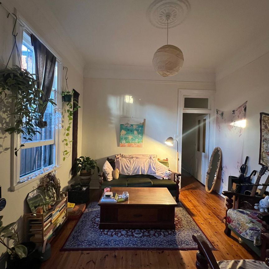 Newtown - Photo 1