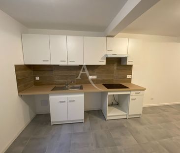 Location Appartement 4 pièces 62m² - Photo 3