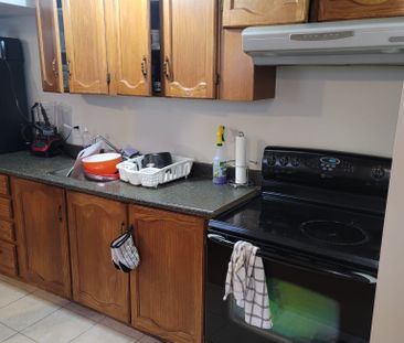 For Lease - 1502 Banwell Road, Mississauga, Ontario - Photo 2