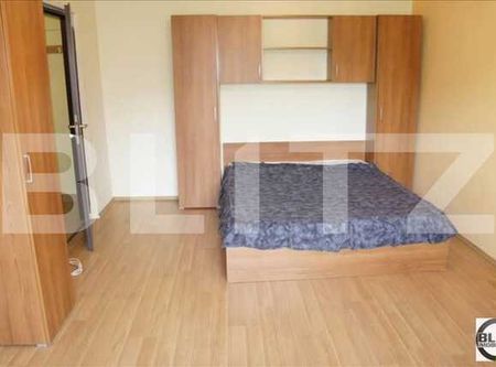2 camere de inchiriat, 50 mp, decomandat, zona strazii Lunii - Fotografie 3