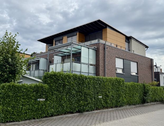 Modernes Wohnen in zentraler Lage mit eigener Gartenoase - Photo 1