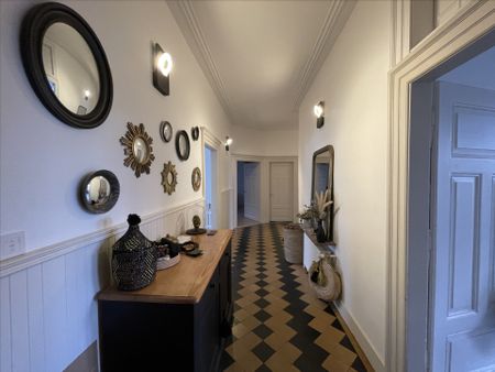 Location Appartement 154m² - Photo 2