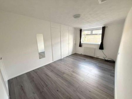 Emmanuel Close, Mildenhall, Bury St. Edmunds, IP28 - Photo 2