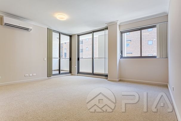 Spacious 2 bedroom unit for rent - Photo 1