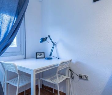 Calle de la Serrería, Valencia, Valencian Community 46022 - Photo 4