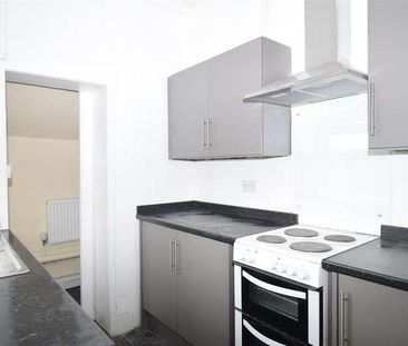 Church Road, Normanton, WF6 - Photo 6