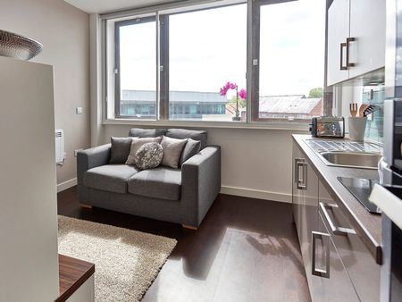 Apt 61, Piccadilly Residence - Photo 2