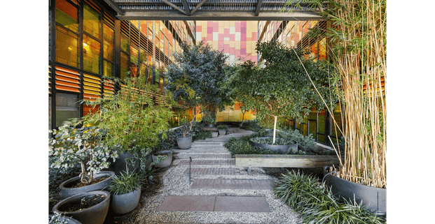 Cosy Apartment In The Heart of Southbank - Photo 1