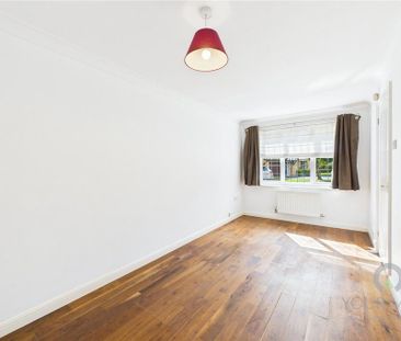4 bedroom detached house to rent - Photo 5
