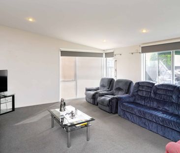 Haven in Woolston - Photo 3