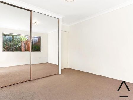 Centrally Located Two Bedroom Security Apartment with Single Garage - Photo 4