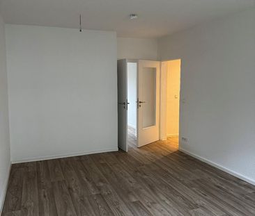 Moderne 3- Raumwohnung mit toller Aussicht und Balkon - Photo 5