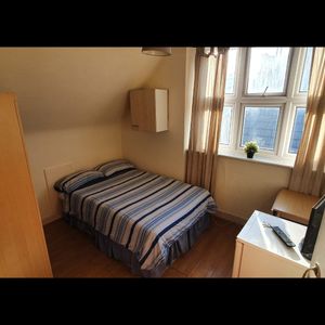 Room in a Shared House, Anson Road, NW2 - Photo 2