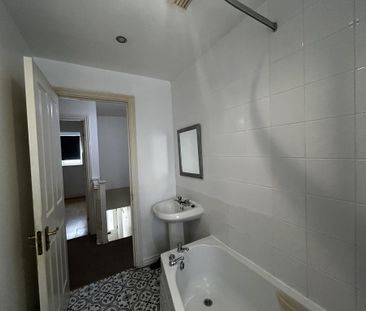 2 bedroom house to rent - Photo 1