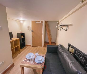 Studio Flat, London, W2 - Photo 2