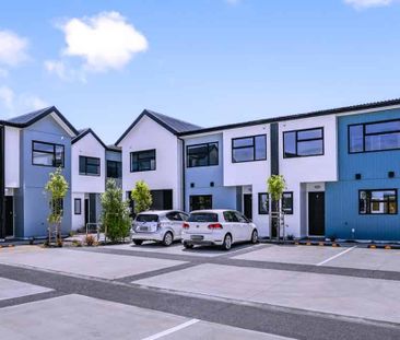 You won't want to scroll past this one! - Photo 4