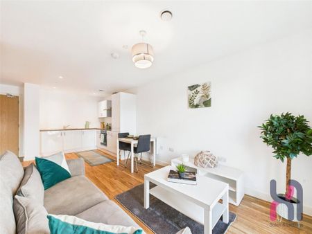 1 bedroom flat to rent - Photo 2