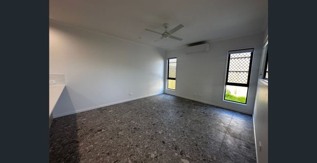 Terrace Family Home - Photo 1