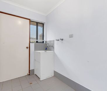 Neat and Complete Living! - Photo 5