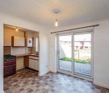 2 bedroom terraced house to rent - Photo 5