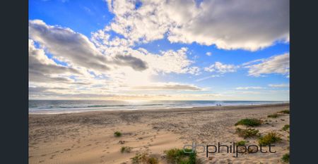 BEACH VIEWS THAT CANNOT BE BEATEN! - Photo 5