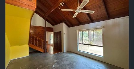 Large family size house - Photo 2