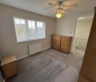 2 bedroom semi-detached house to rent - Photo 6