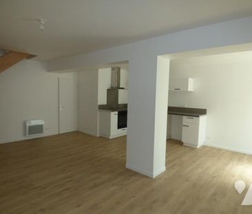 CUGAND - Photo 1