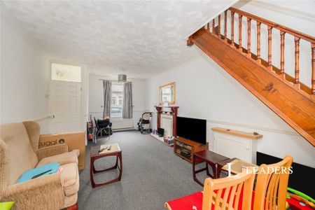 2 bedroom terraced house to rent - Photo 3