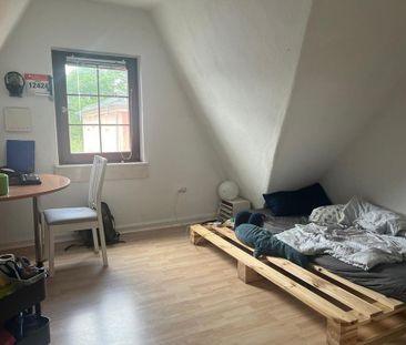 Studenten WG: Helles Zimmer in zentraler Lage zu vermieten - Foto 1